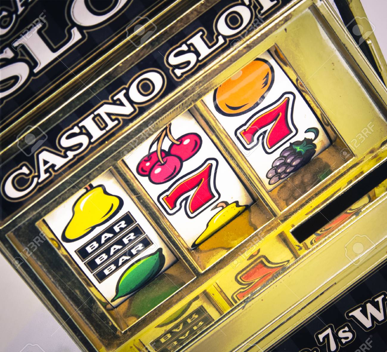 カジノスロットマシンクローズアップ の写真素材 画像素材 Image