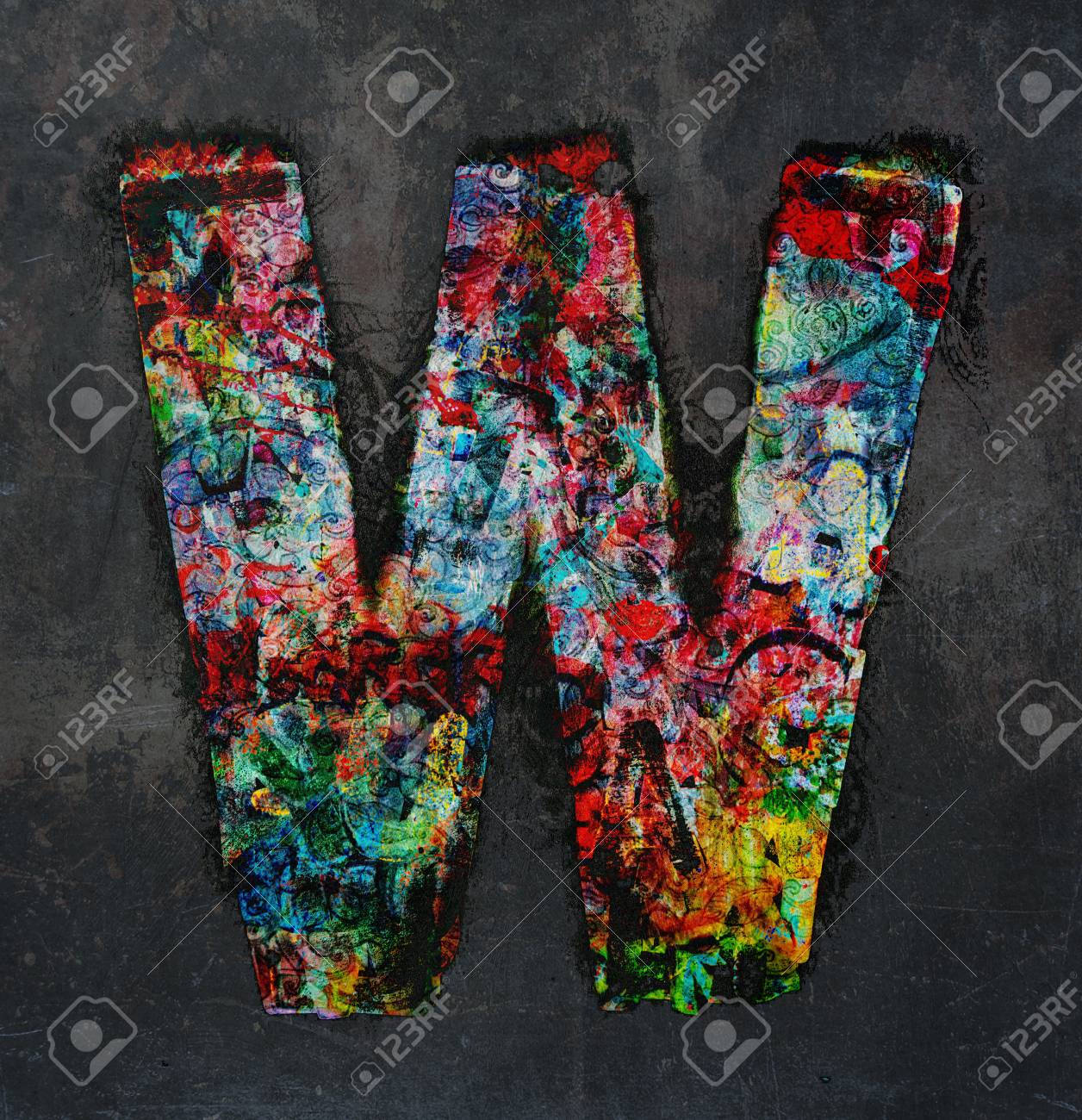 Un Monton De Pequenas Letras De Madera Para Hacer La Letra De Un Graffiti Hecho En Un Fondo Con Textura De Color Beige Fotos Retratos Imagenes Y Fotografia De Archivo Libres De