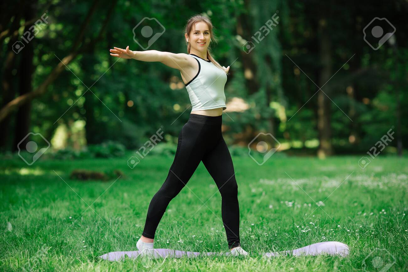 healthy lifestyle, girl playing sports,. She is in sportswear - 150332318 healthy lifestyle, girl playing sports,. She is in sportswear - 150332318
