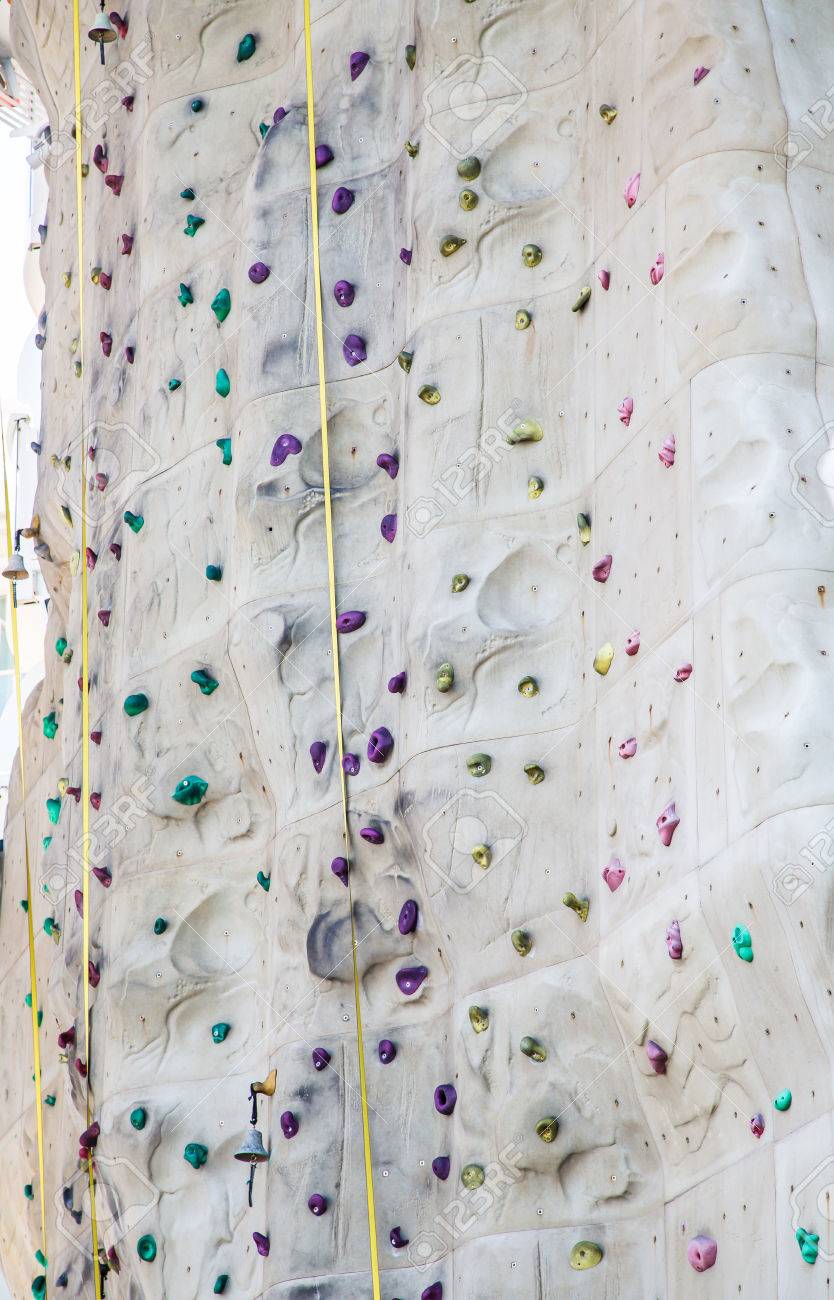 スポーツの背景や壁紙のロック クライミング用の壁 の写真素材 画像素材 Image
