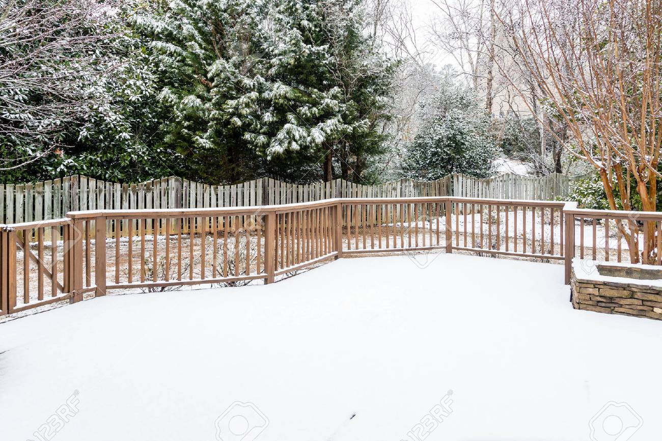 using snow fence for dogs
