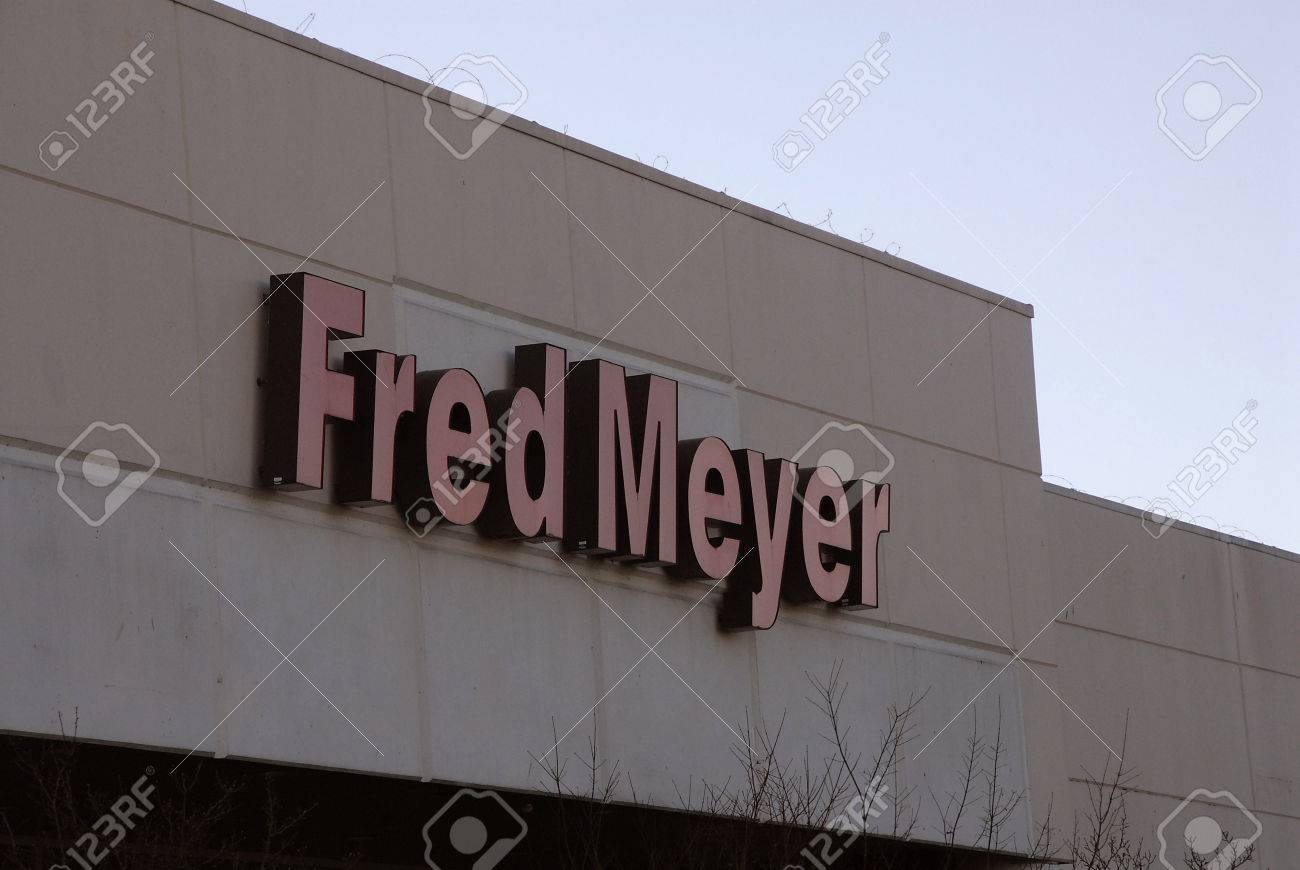 bonney lake washington state usa _lower gasoline price at stock fred meyers christmas hours