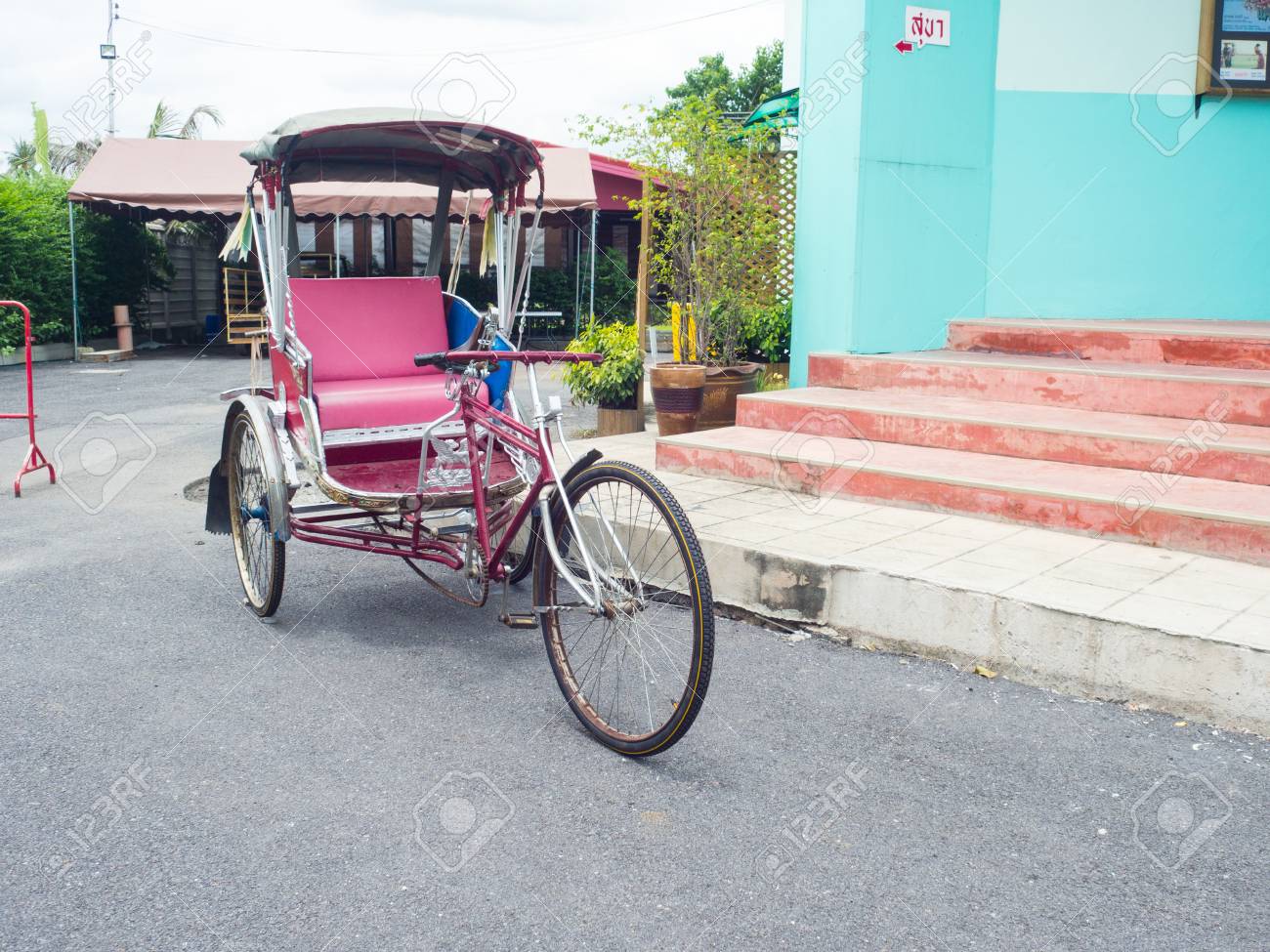 vintage style tricycle