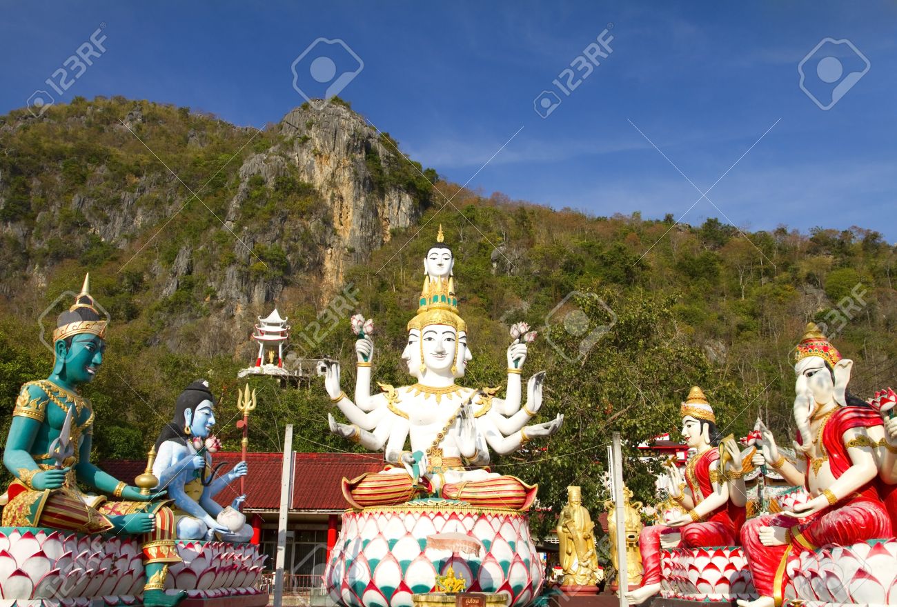 ヒンドゥー教の神ヴィシュヌ神シヴァ神ガネーシャと梵天 の写真素材 画像素材 Image