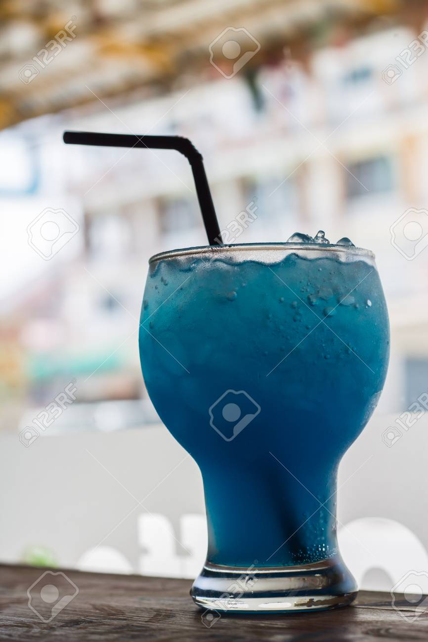 ブルーベリーソーダ の #ポスター 北極 No1 ポスター | シンメトリーな