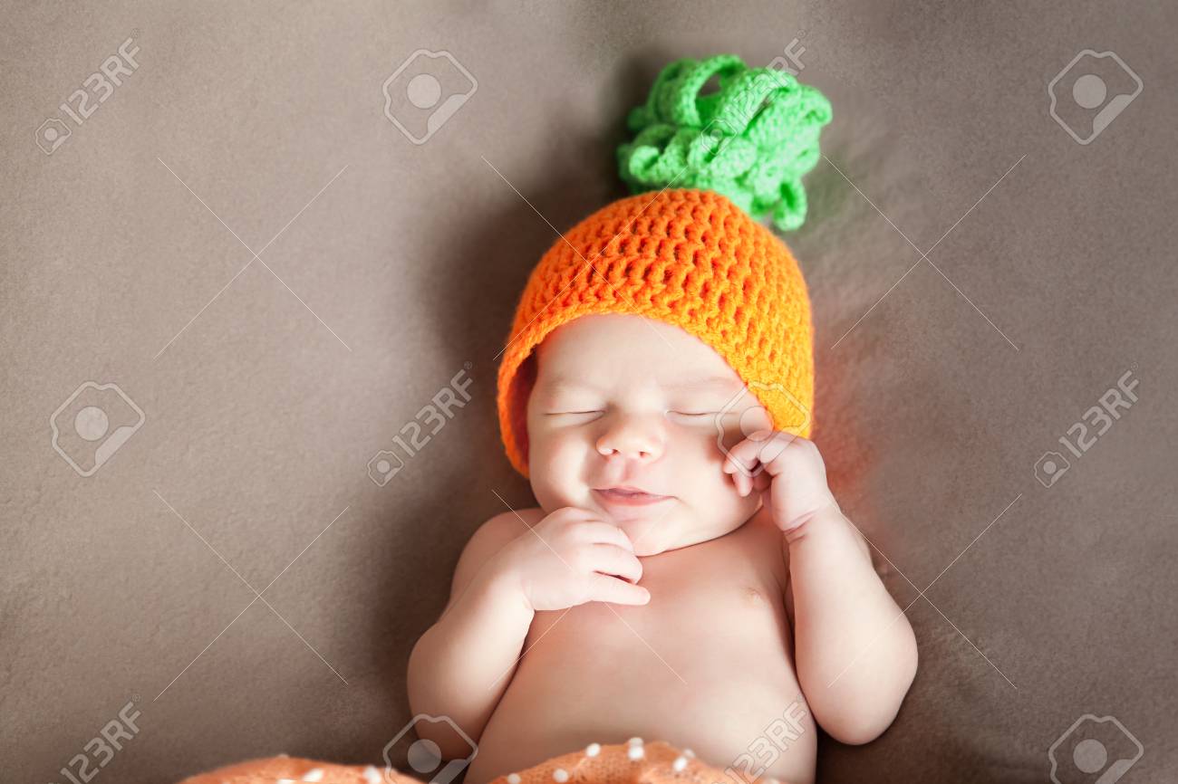 baby pumpkin hat