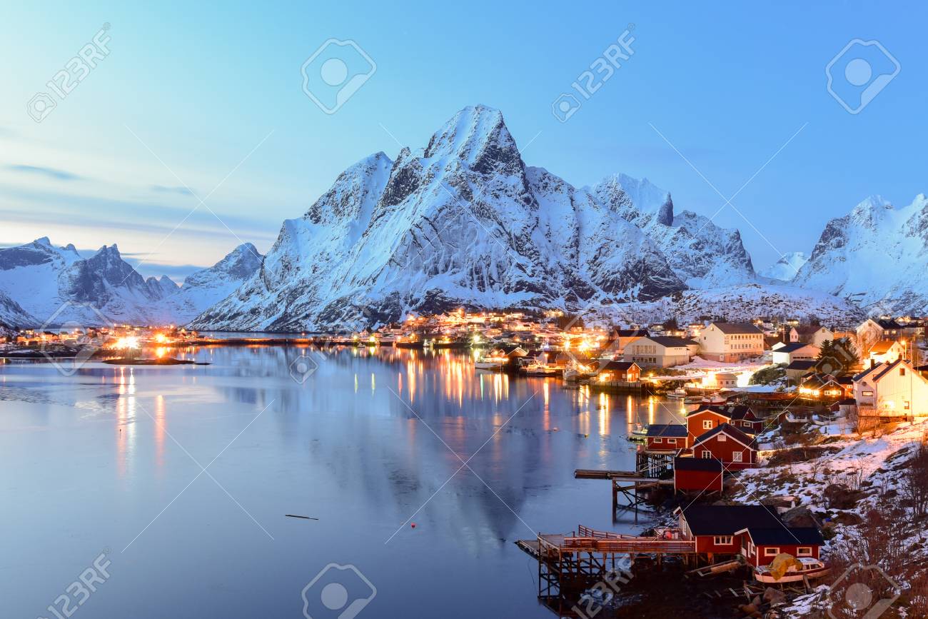レーヌ ロフォーテン諸島 ノルウェーの冬 の写真素材 画像素材 Image