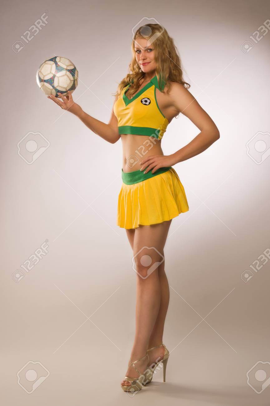 Curvy Cheerleader Curvy Cheerleader