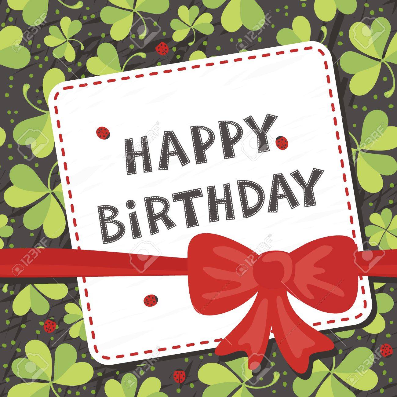 クローバーとてんとう虫の誕生日カードを使って草原赤弓願い Angielski 暗い背景にのイラスト素材 ベクタ Image