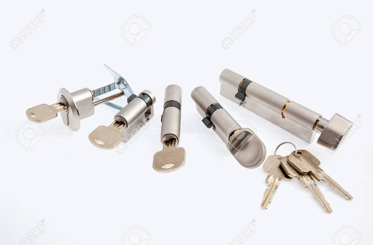 an security lock with cylinder and key door handle - 64874902 an security lock with cylinder and key door handle - 64874902