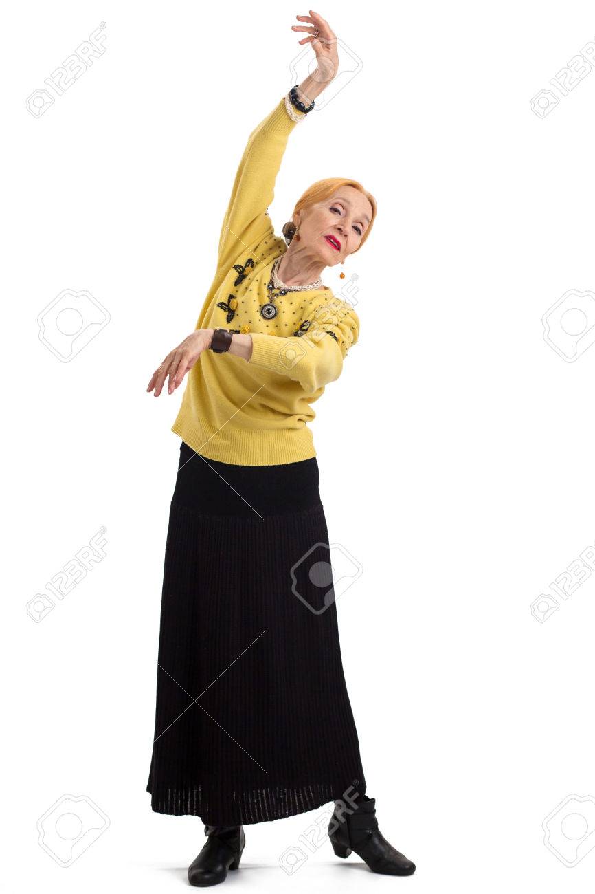 Ltere Frau Tanzen Getrennt Alte Dame Auf Weissem Hintergrund Grace In Jeder Bewegung Lizenzfreie Fotos Bilder Und Stock Fotografie Image 72310414