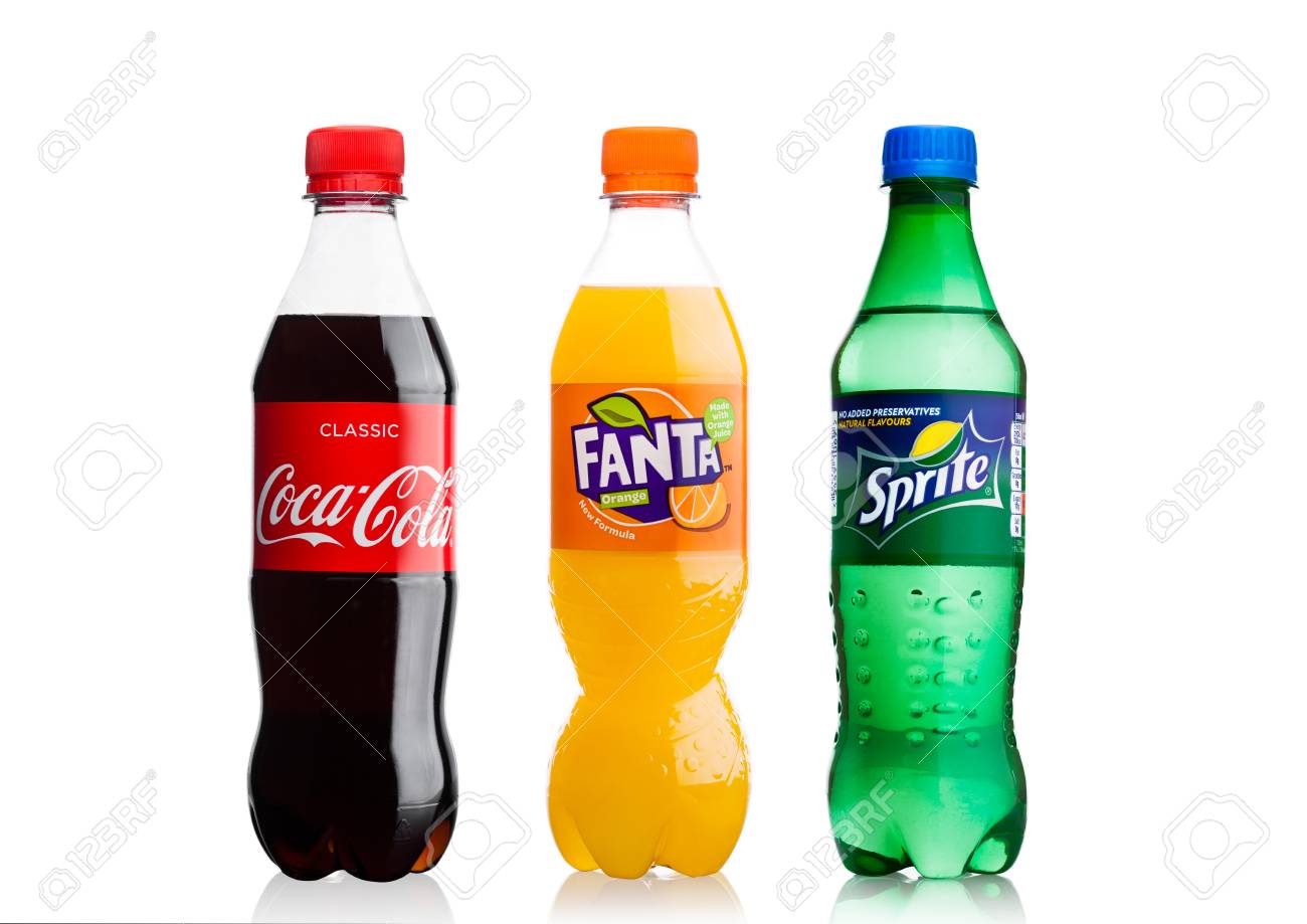 ロンドン イギリス 17 年 11 月 10 日 コカ コーラ ファンタ スプライト瓶 白い背景で隔離 3 つの人気のある飲み物はコカ コーラ社によって生成されます の写真素材 画像素材 Image 4998