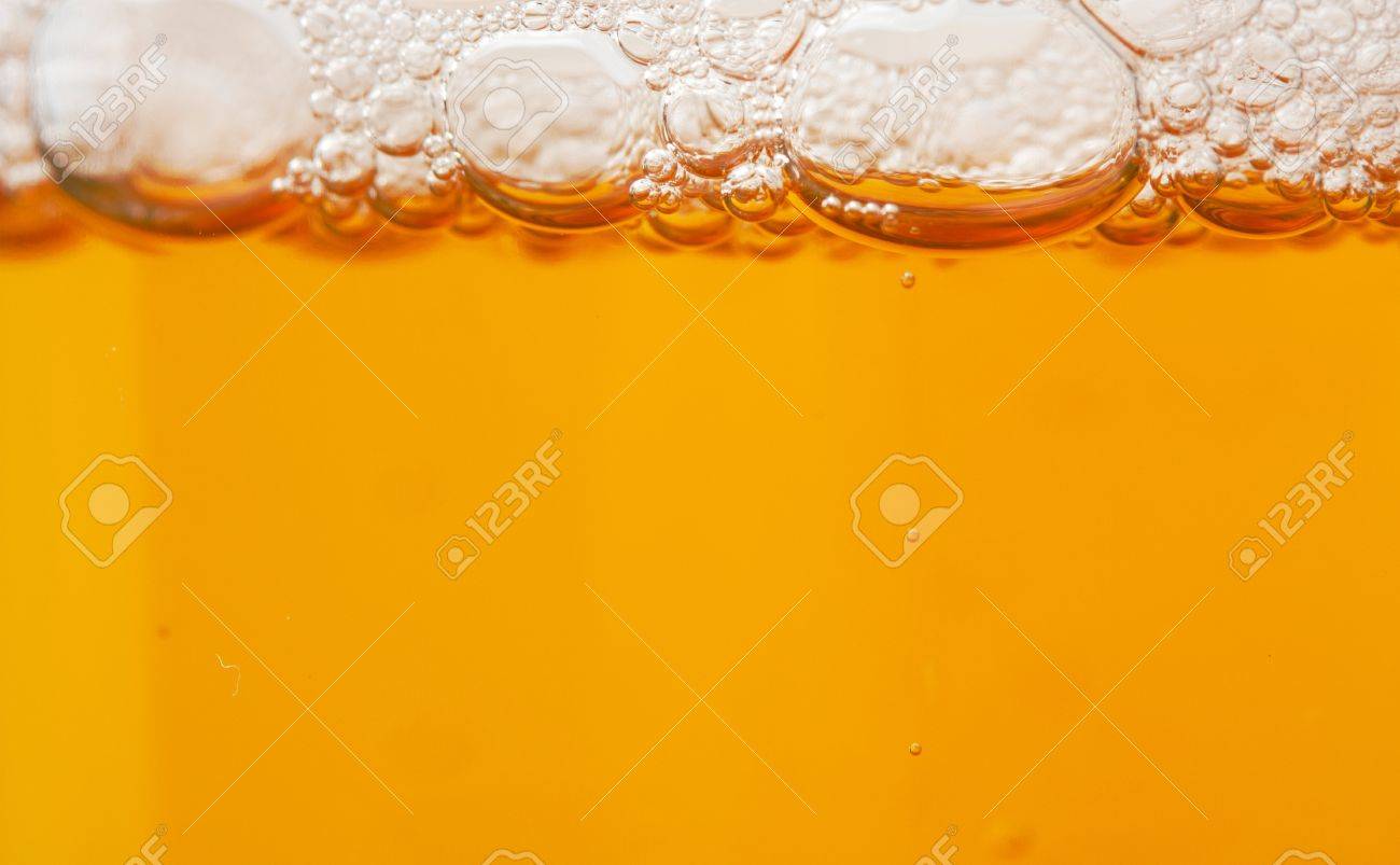 ビールの泡の背景 の写真素材・画像素材. Image 12693151.