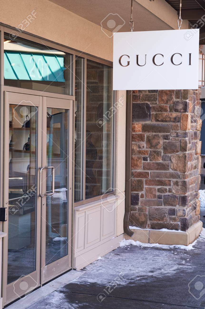 gucci at premium outlet