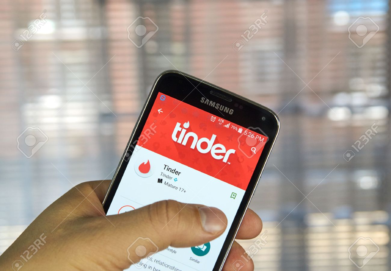 Tinder dating Montreal