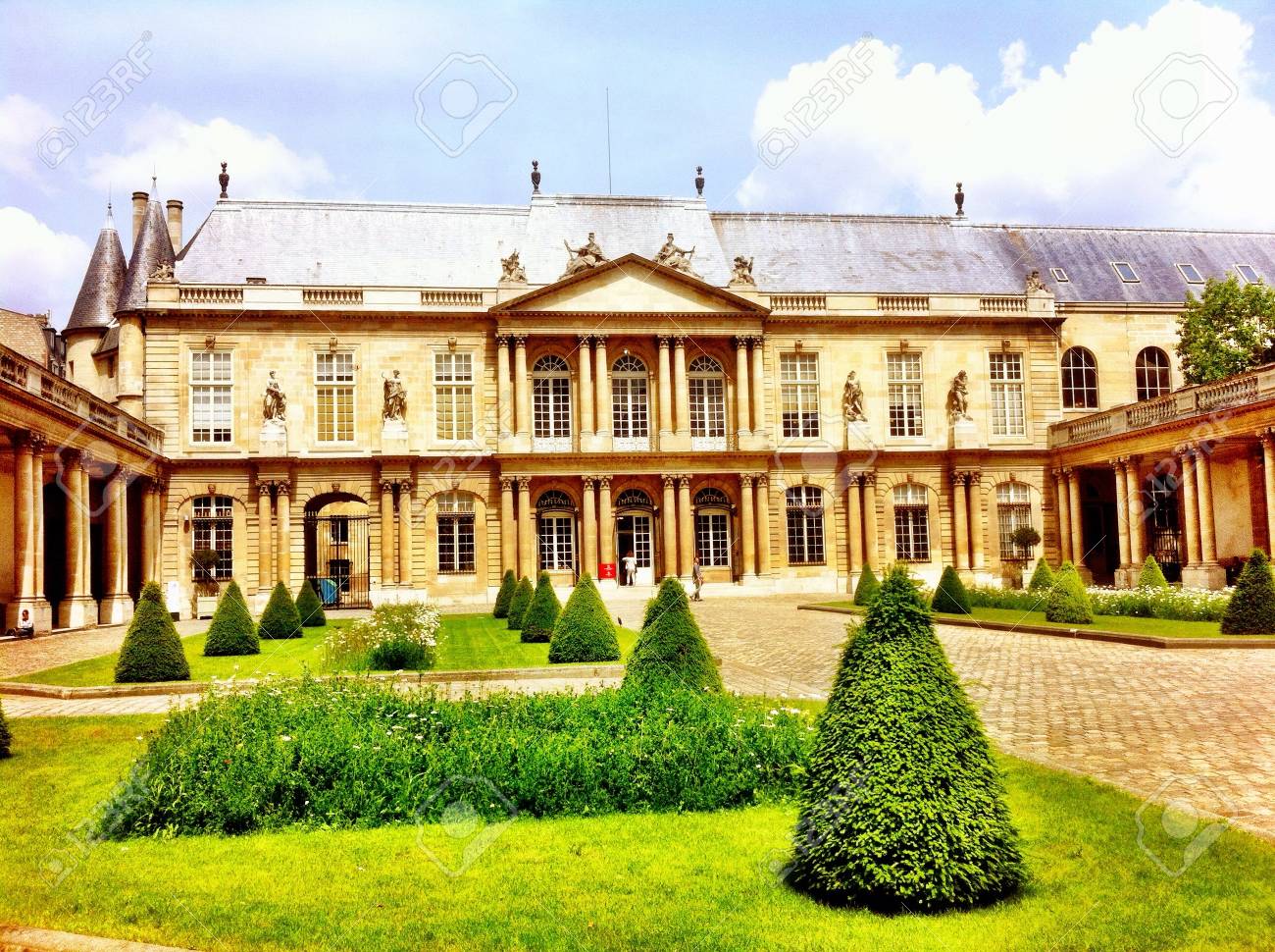 etiam-dictum-ipsum-a-felis