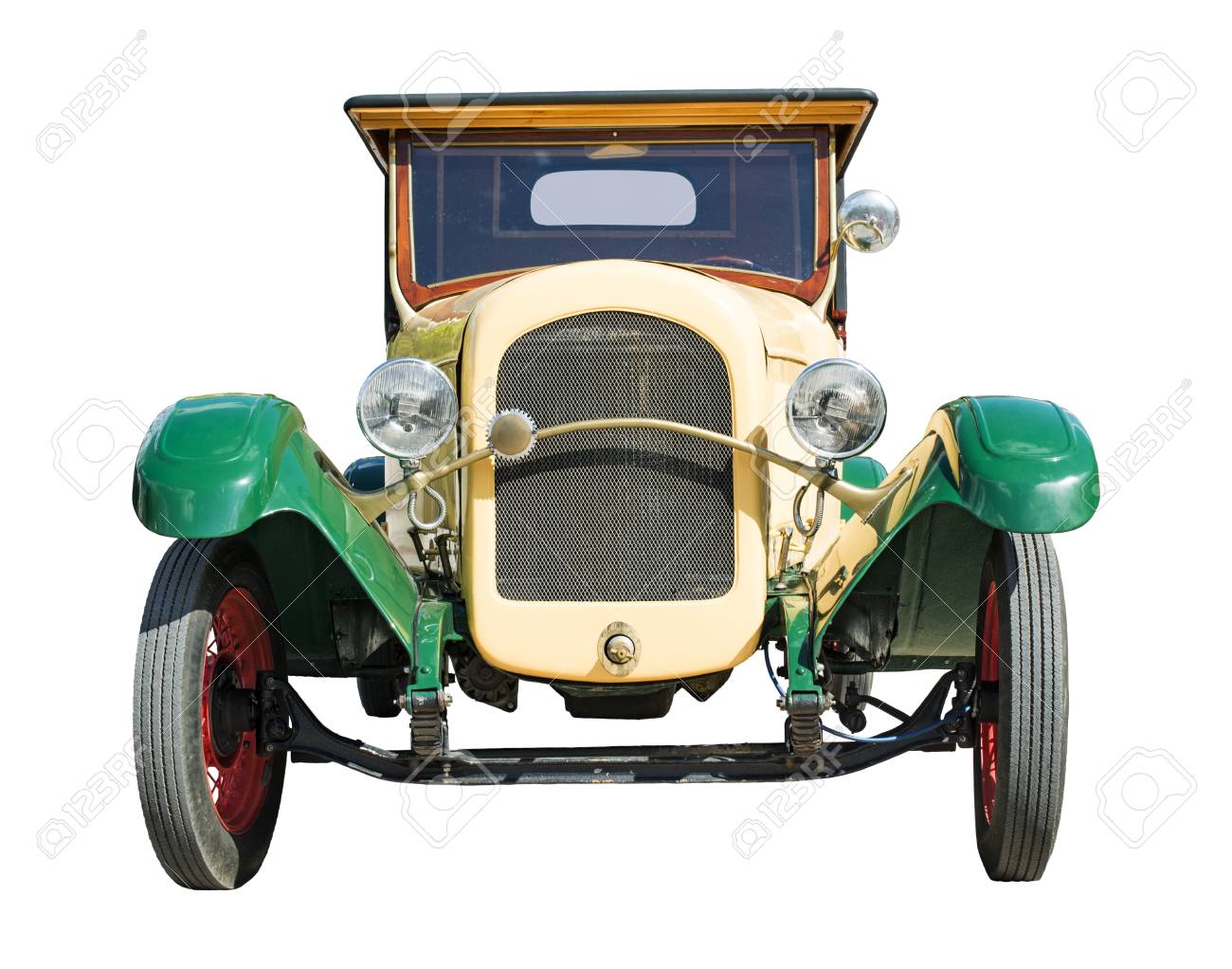 古いビンテージ レトロな車が緑と黄色の色 の写真素材 画像素材 Image