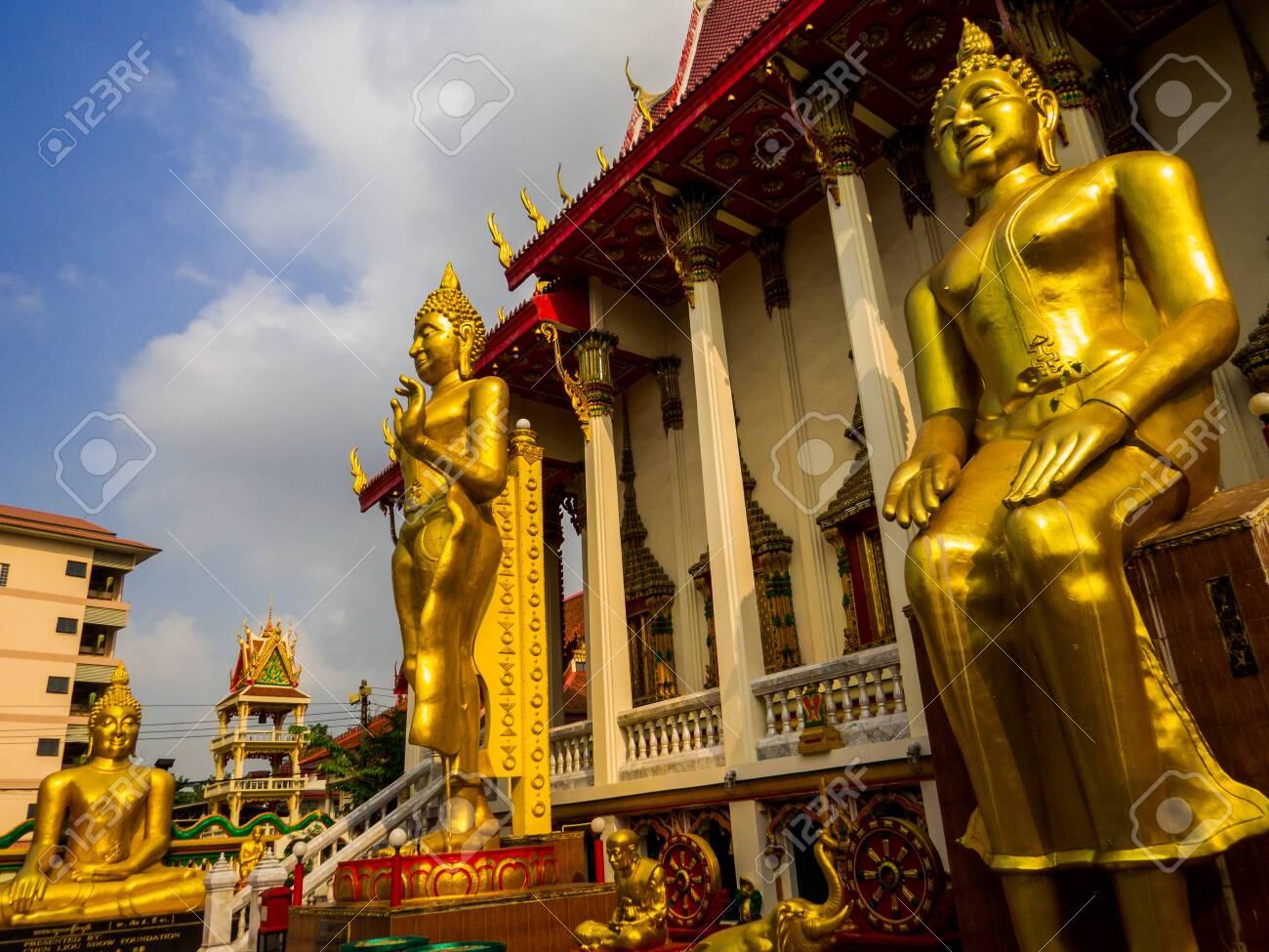 Bangkok, Thailand - January 16, 2020: View of the Wat Sitaram. - 151449101 Bangkok, Thailand - January 16, 2020: View of the Wat Sitaram. - 151449101