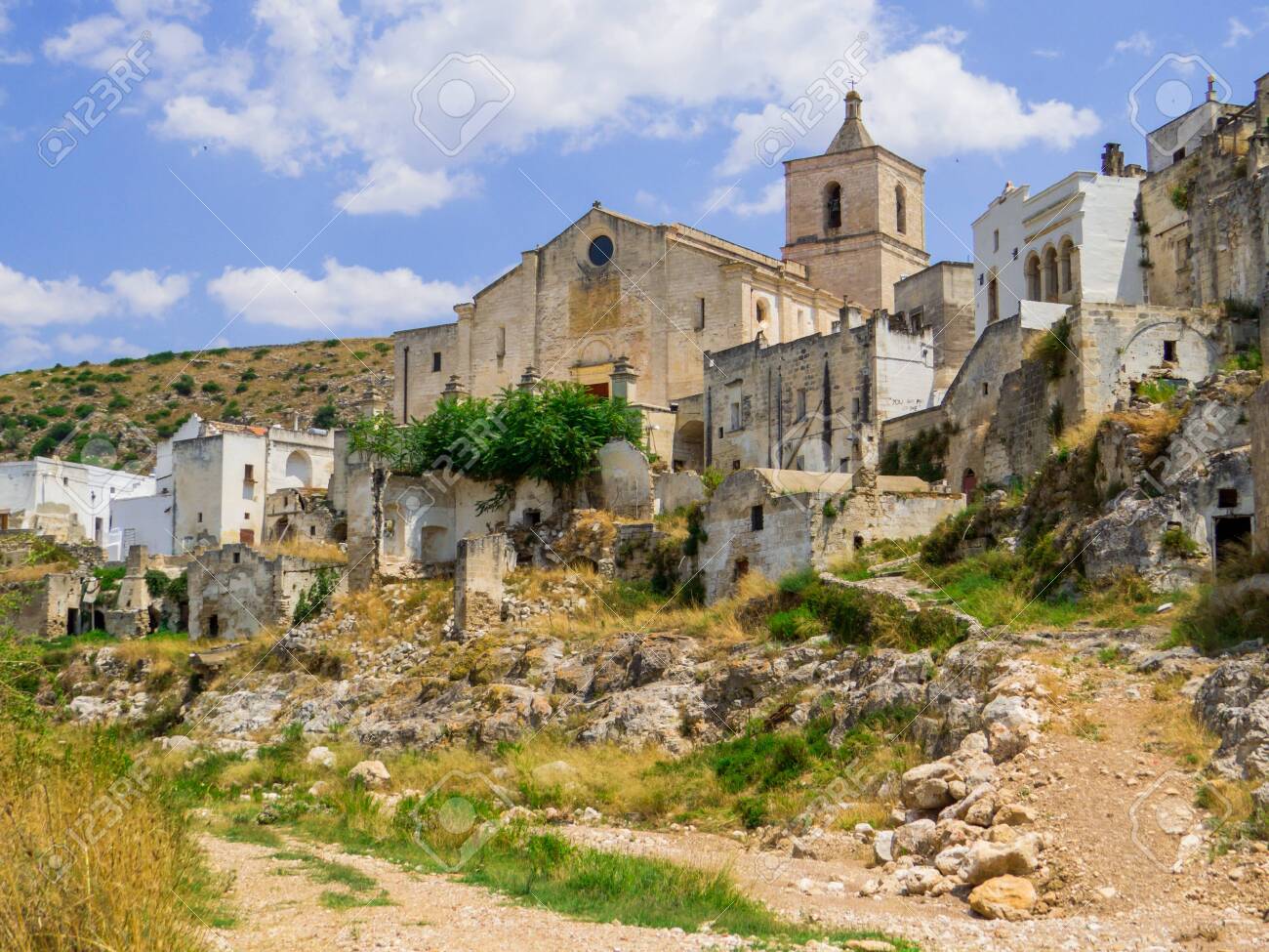Ancient ruins in Ginosa, Apulia, south Italy - 151513382 Ancient ruins in Ginosa, Apulia, south Italy - 151513382