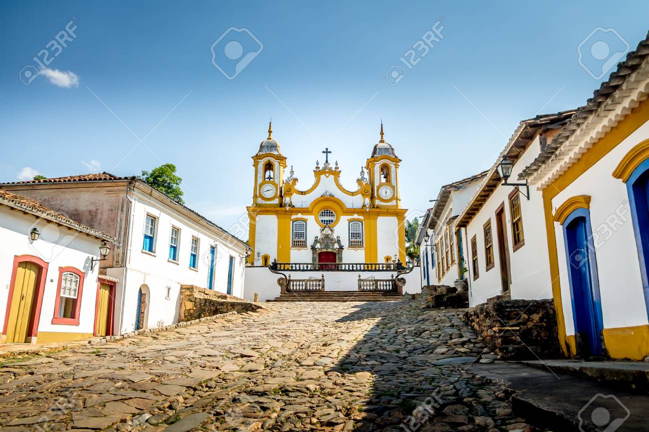 Tiradentes Minas Gerais fonte: previews.123rf.com