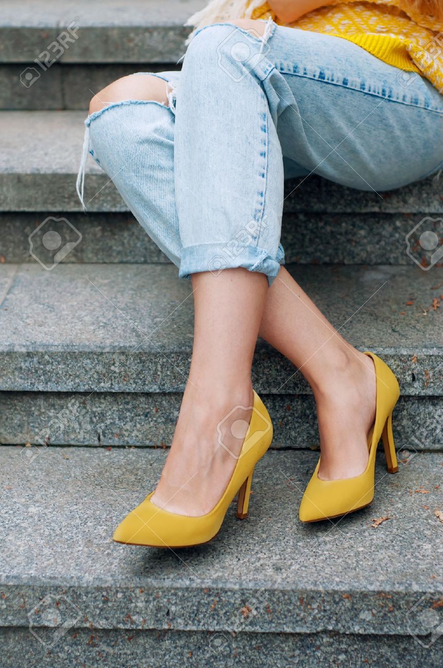 tacchi alti gialli