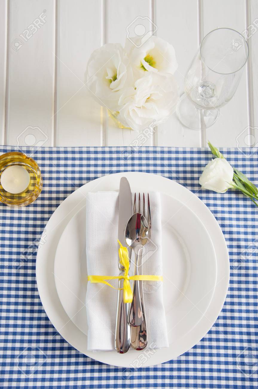 Table Setting With Blue Checkered Tablecloth, White Napkin ... Table Setting With Blue Checkered Tablecloth, White Napkin ...