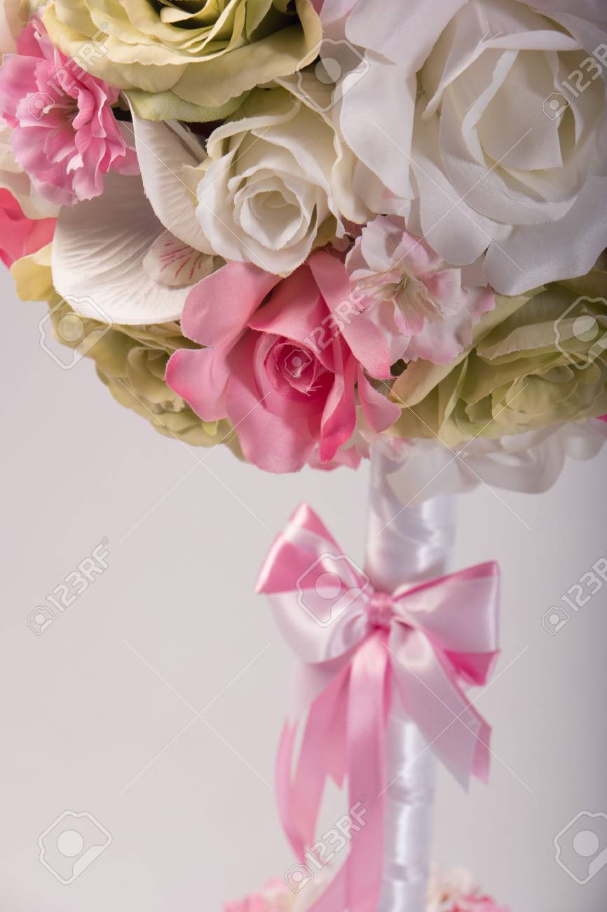 花瓶に造花ブーケ の写真素材 画像素材 Image