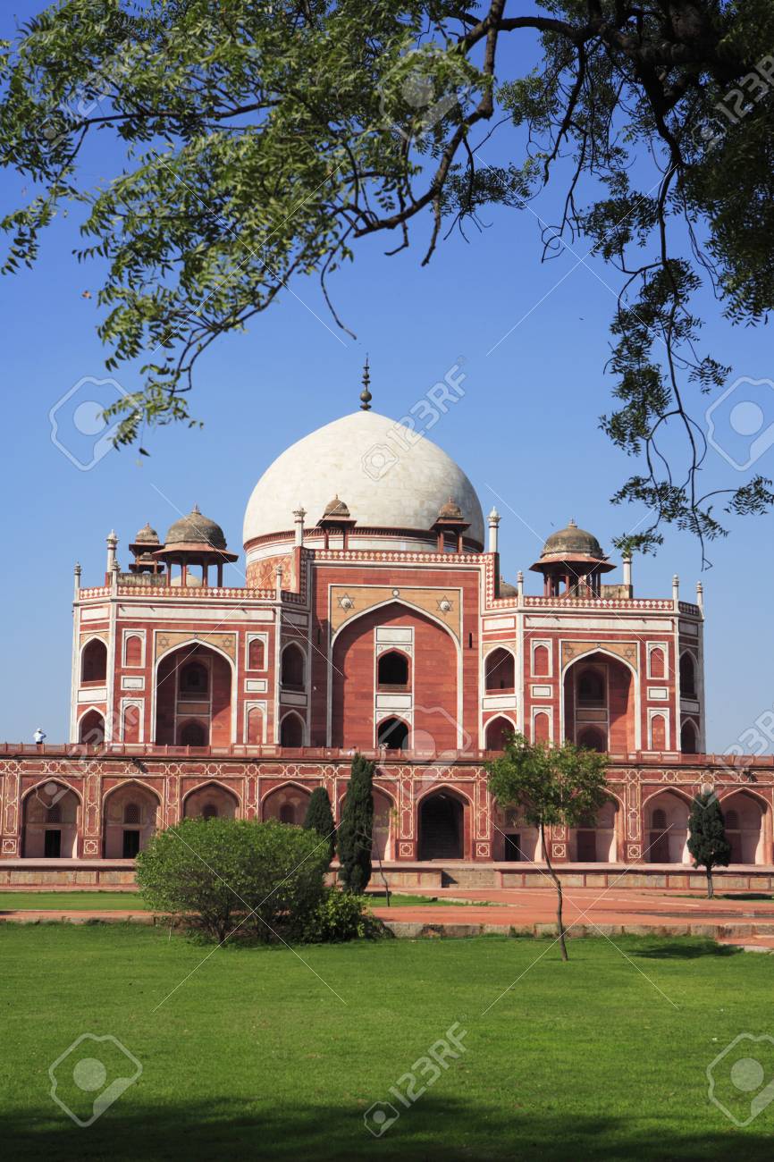 humayuns tomb built in 1570 mughal architecturedelhiindia unesco world heritage site stock