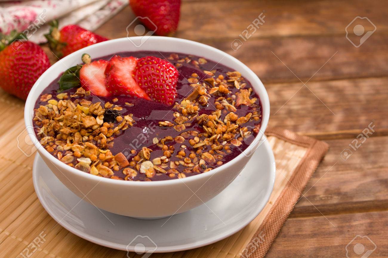 Amazon Acai Fruit In The Bowl Foto Royalty Free Gravuras Imagens E Banco De Fotografias Image 49967634