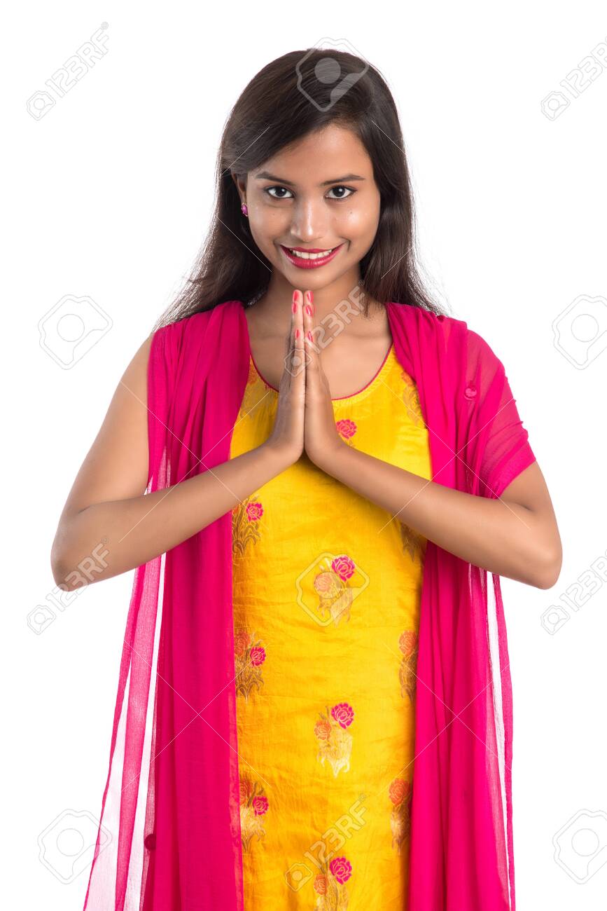 Beautiful Indian Girl With Welcome Expression (inviting), Greeting Namaste.  Фотография, картинки, изображения и сток-фотография без роялти. Image  150505573