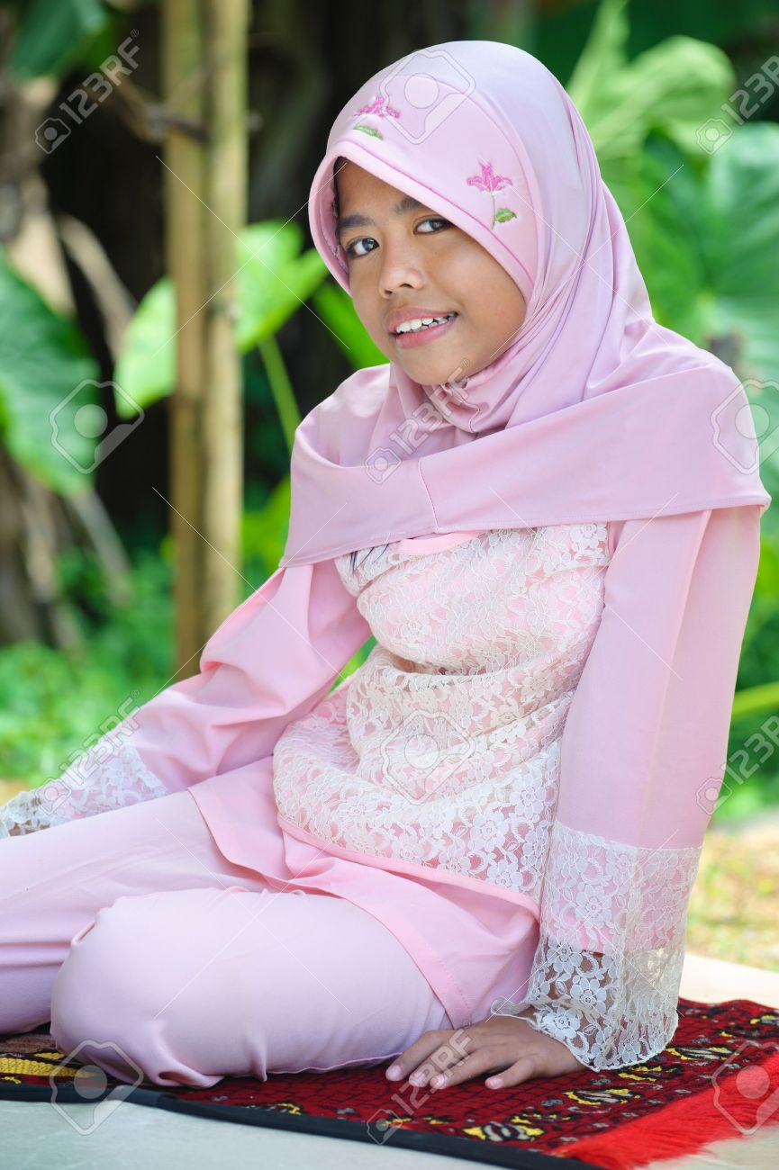 muslimah teenager