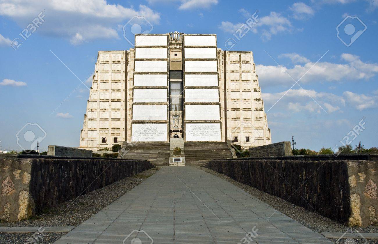Leuchtturm Von Christoph Kolumbus Offentliche Denkmal In Santo Domingo Dominikanische Republik Lizenzfreie Fotos Bilder Und Stock Fotografie Image 12159659
