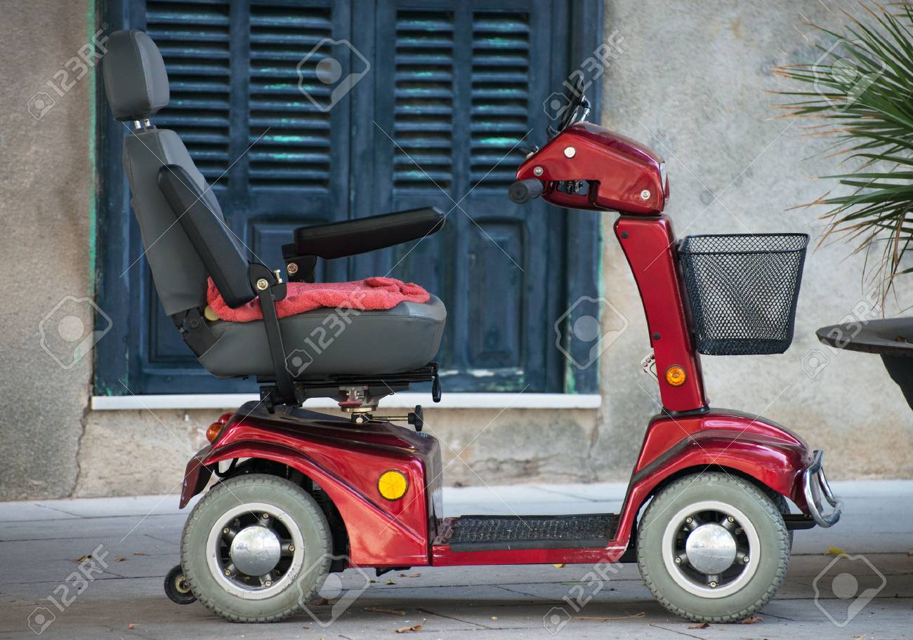 Motorized wheelchair car for disabled people. - 72195878 Motorized wheelchair car for disabled people. - 72195878