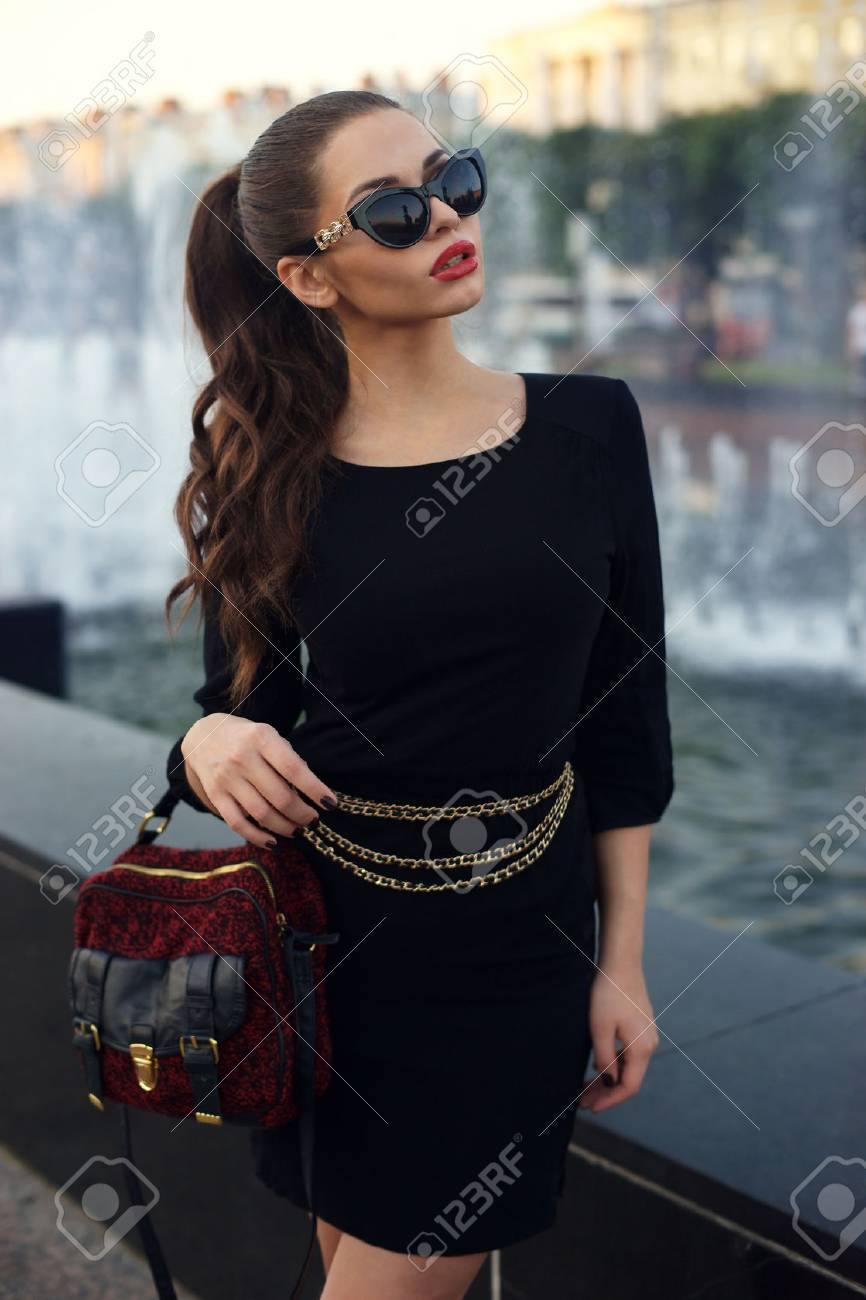 robe noire chic 123