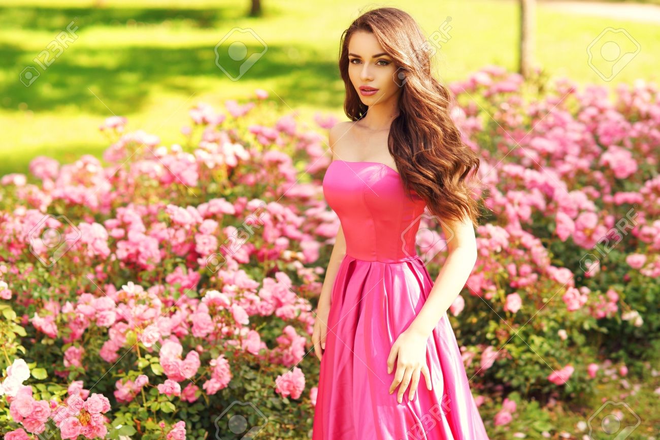 pretty woman pink dress