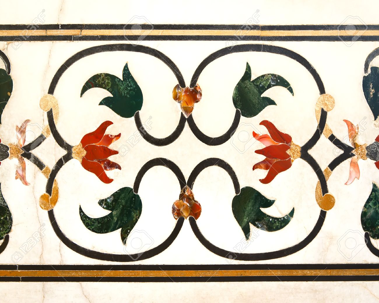 タージ マハル花飾り 花のモチーフが付いている大理石装飾 の写真素材 画像素材 Image