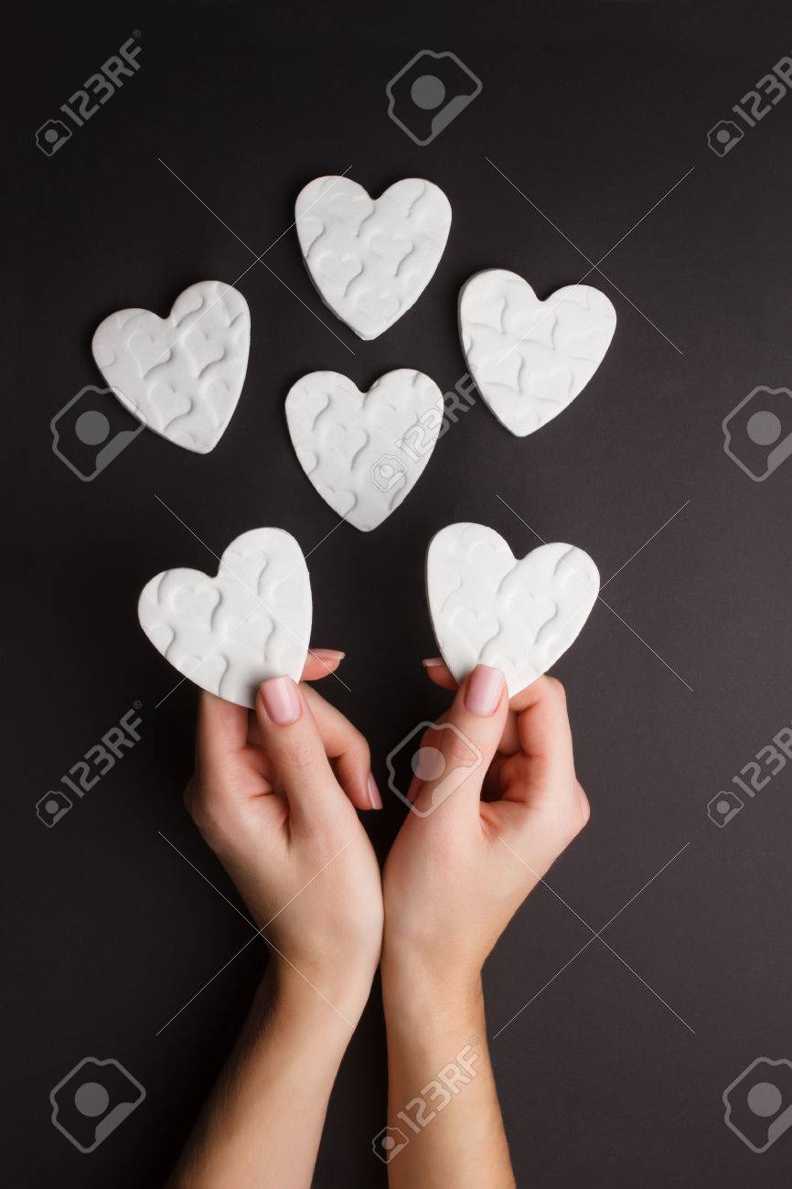 Hande Die Kleinen Herzen Der Topferei Ton Lizenzfreie Fotos Bilder Und Stock Fotografie Image 38639078