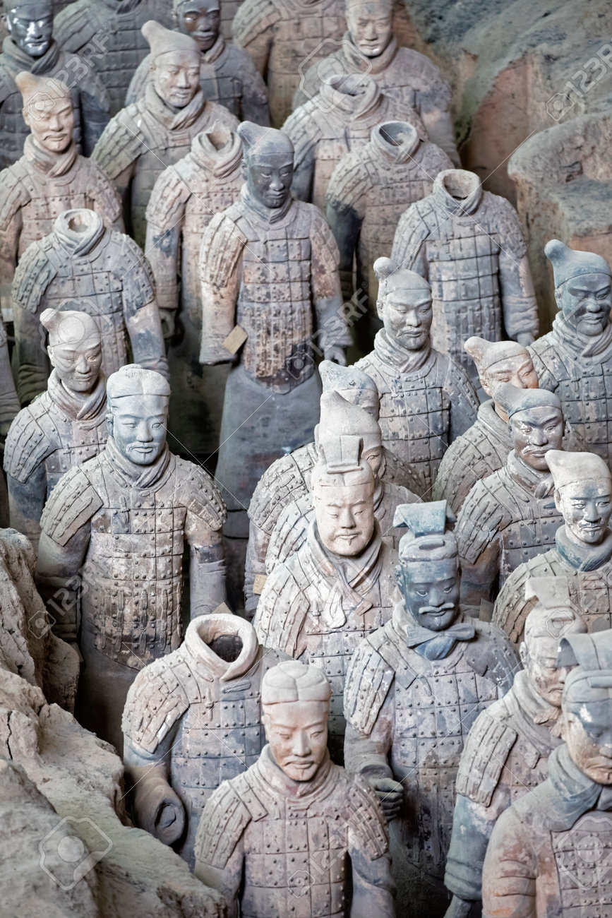 世界有名な兵馬俑 秦の始皇帝とユネスコ世界遺産の霊廟の一部は 中国西安にあります の写真素材 画像素材 Image