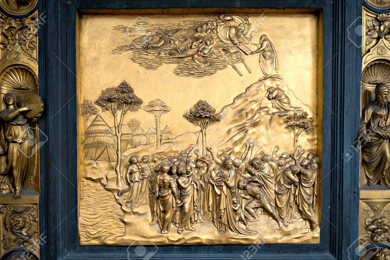 ドゥオーモ洗礼堂 フィレンツェ イタリアの扉 ゲートの楽園 のパネルのディテール の写真素材 画像素材 Image