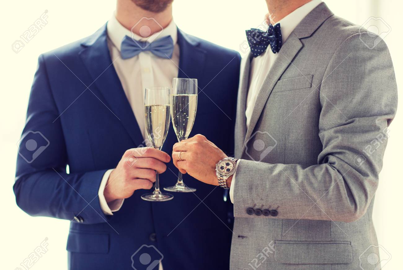 Gay oblek sexveľké čierne vtáky v análny