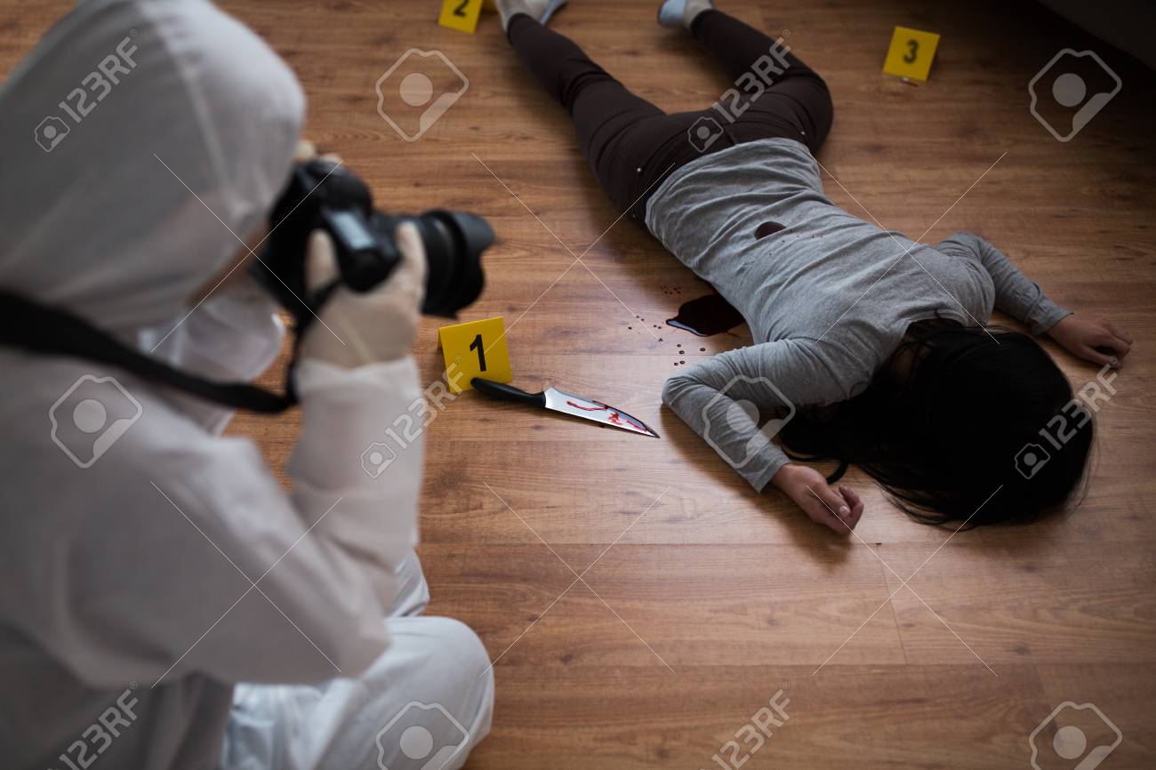 Criminel Photographier Cadavre Scene Crime Banque D Images Et Photos Libres De Droits Image Criminel Photographier Cadavre Scene Crime Banque D Images Et Photos Libres De Droits Image