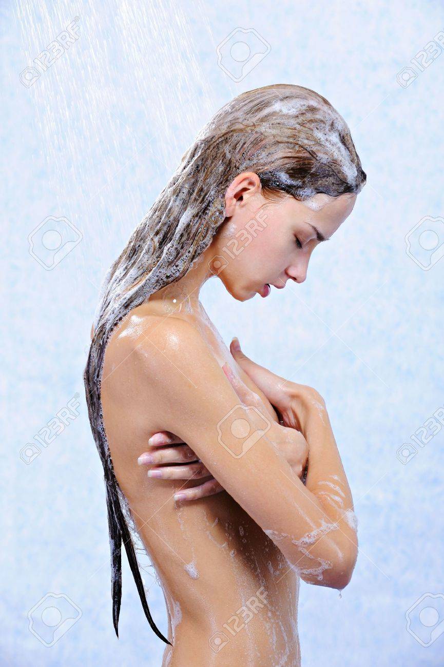 Pics Of Girls In Shower