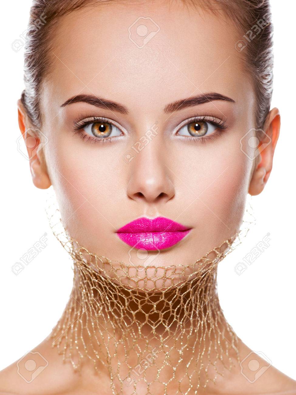 Fashion portrait of a beautiful girl wears veil on neck. bright make-up. Isolated on white background - 54183894 Fashion portrait of a beautiful girl wears veil on neck. bright make-up. Isolated on white background - 54183894