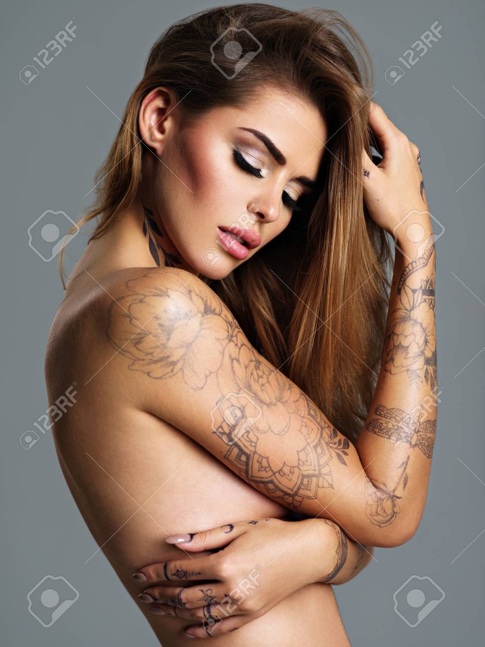 Sexy Women With Tattoos That Turn Heads