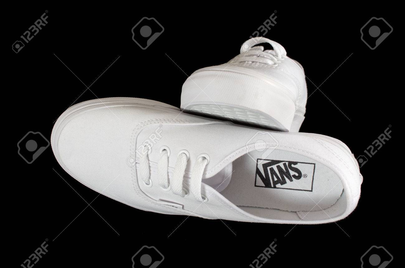 vans blanche off the wall vans blanche off the wall