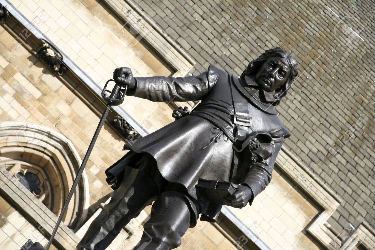 像 オリバー クロムウェルはロンドン イギリスの議会の家の外 の写真素材 画像素材 Image