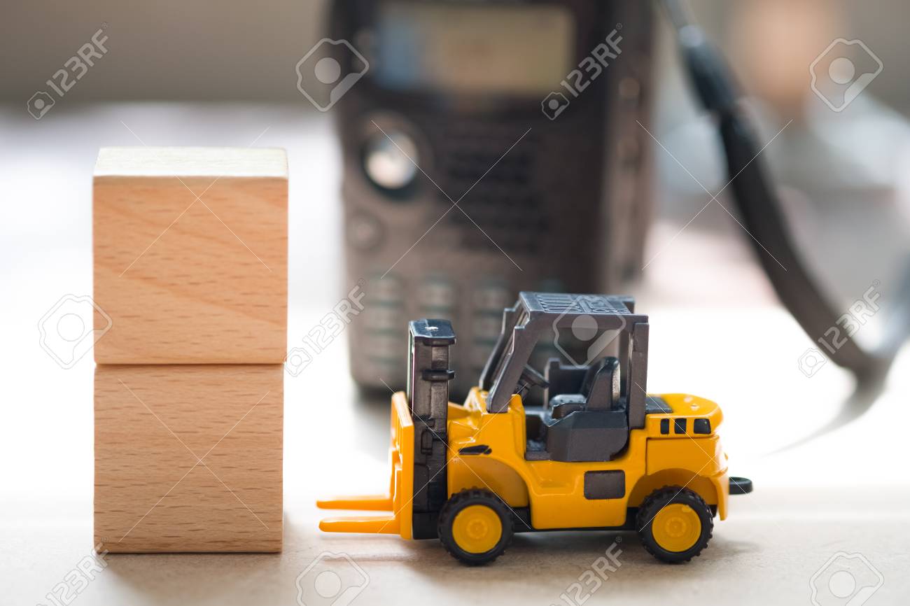 toy forklift truck