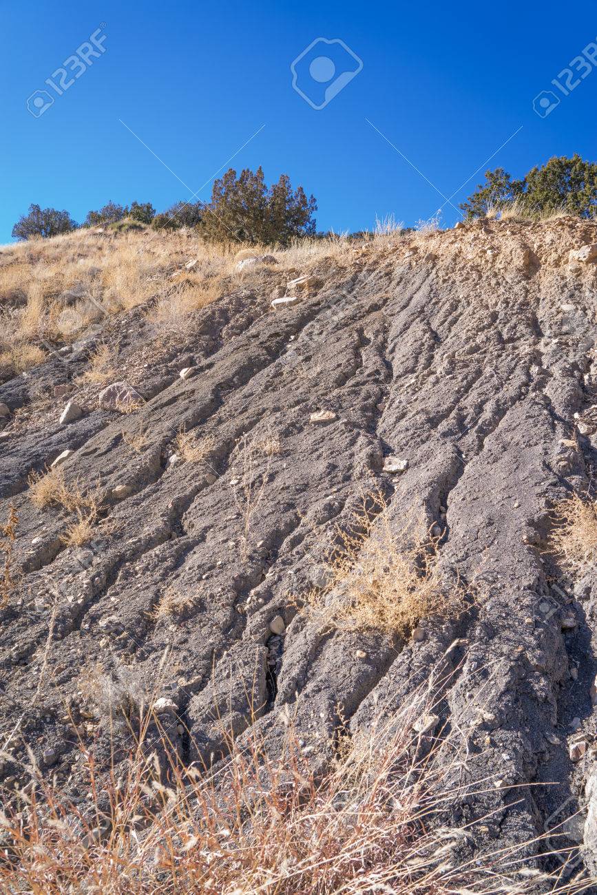 土壌侵食 là gì? Cách đọc, phiên âm & nghĩa của từ 土壌侵食