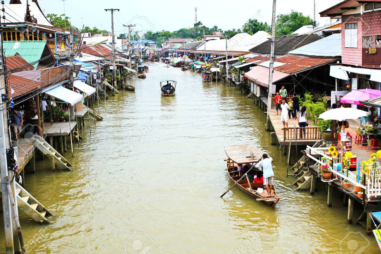 Samut Songkhram Thailand September 15 Wooden House Along