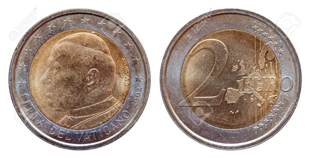 第二バチカン公会議2ユーロ硬貨は、白い背景で隔離された2002年に鋳造されましたの写真素材・画像素材 Image 121868523